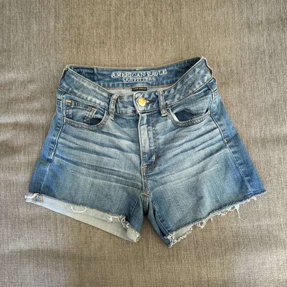 American Eagle Outfitters Pants - American Eagle Super stretch denim shorts